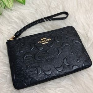 Corner Zip Wristlet In Signature Leather